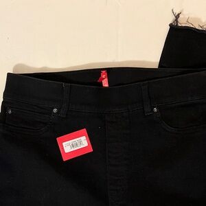 Spanx Step Hem Kick Flare Jeans, Clean Black. Size Large. 21021R
